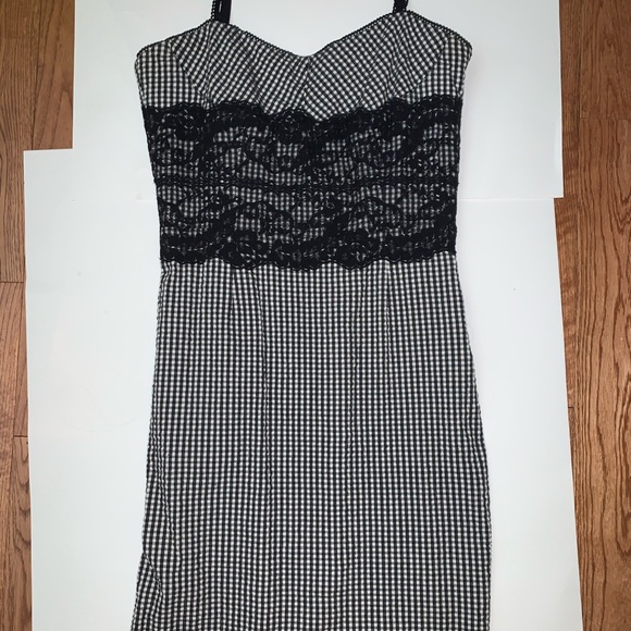 Black and White Checkered Body-con Dress! - Picture 1 of 4